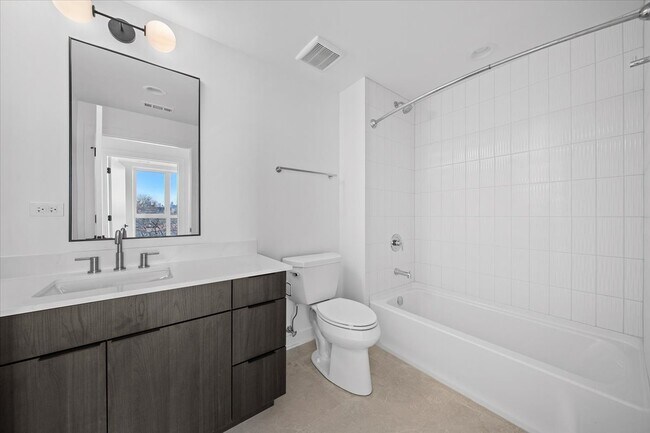 Photo - 1800 W Grand Ave