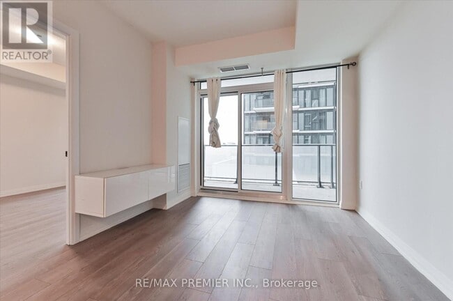 Photo - 9000 Jane St Unit 308