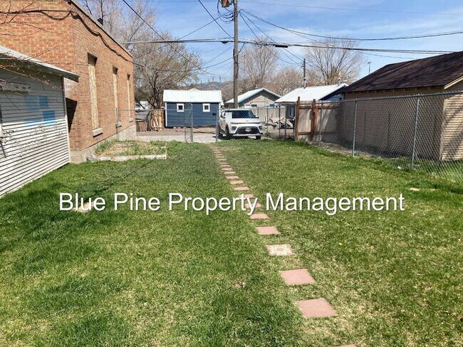 1344 N Main St Unit B
