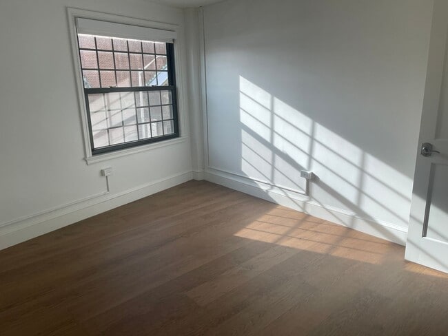 Photo - Harvard Sq Super Sunny ALL NEW 2 Bed Central AC 1 Free Month Students ok NOW OR March
