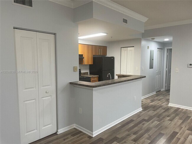 6020 W Sample Rd Unit 308