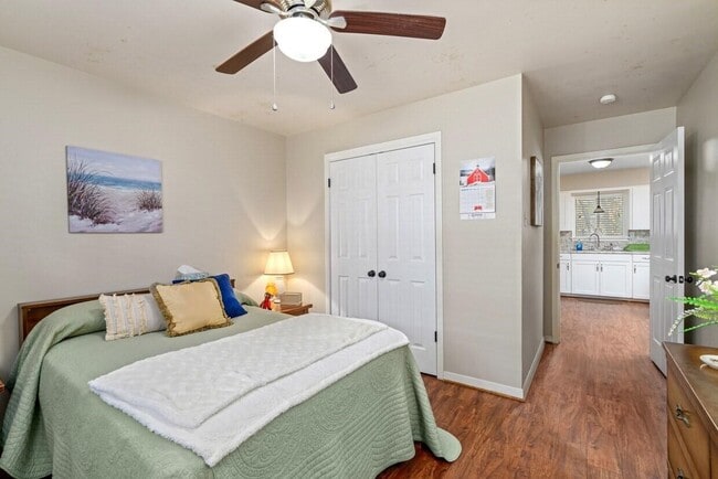 Photo - 403 E Main St Unit F