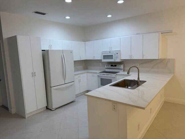 Photo - 18237 Boca Way Dr Townhome