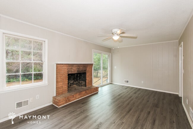 Photo - 2324 Old Field Rd