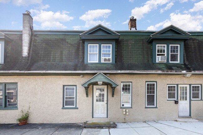 Photo - 342 N Cedar St Unit 238 E Lincoln Ave