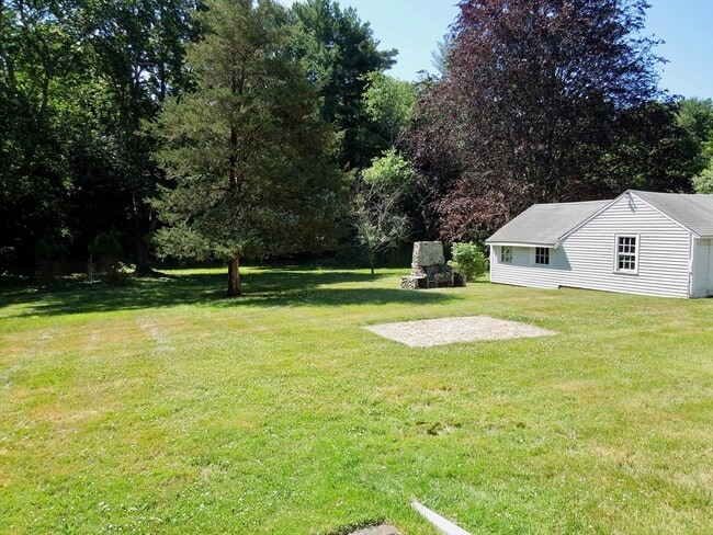 Photo - 2 Briarwood Ct