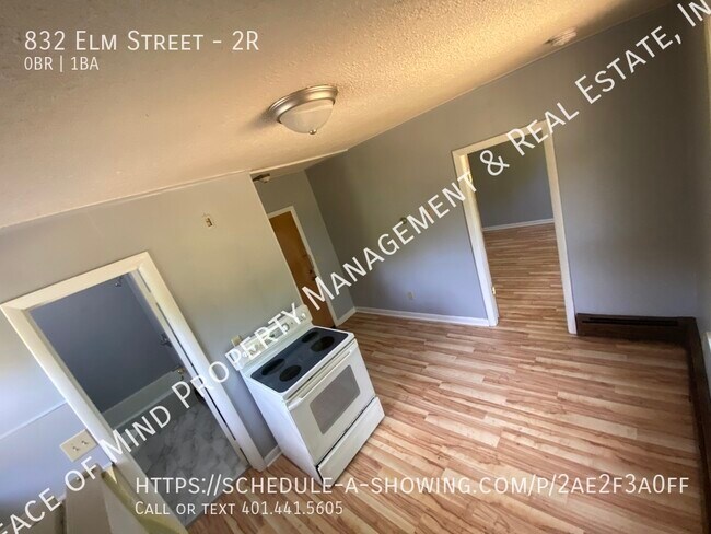 Photo - 832 Elm St Unidad 2R