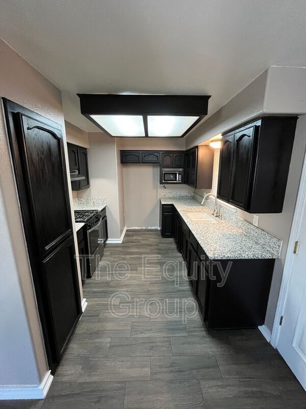 Photo - 1011 Sindlinger St