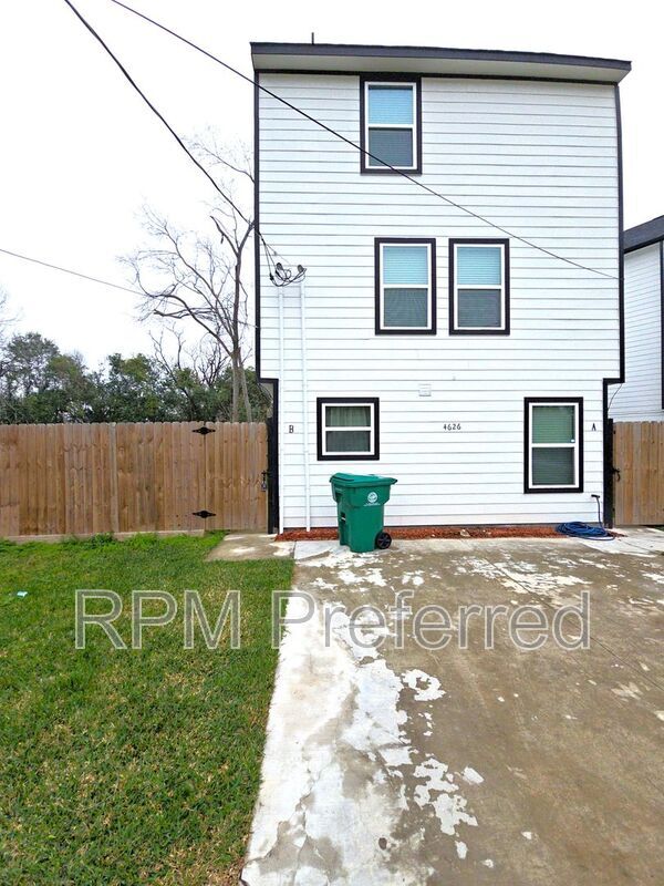 Photo - 4626 Shreveport Blvd