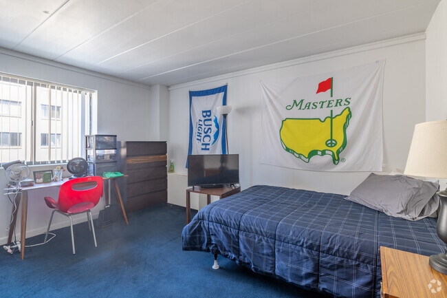 3BR, 2BA - 1,200SF - Bedroom