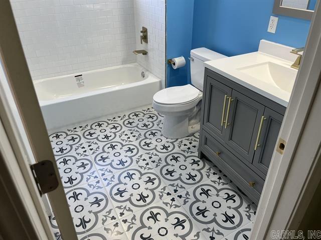 Photo - 910 W 27th Ave