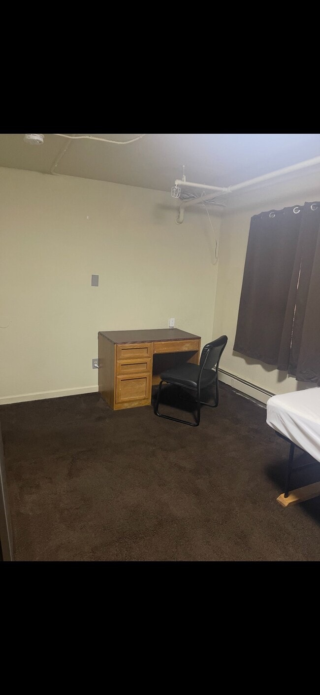 Building Photo - 612 E 14th Ave Unit 15