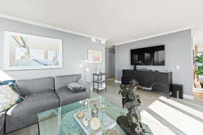 Photo - 1560 N Sandburg Terrace Unit 4302