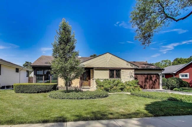 Photo - 828 N Fernandez Ave House