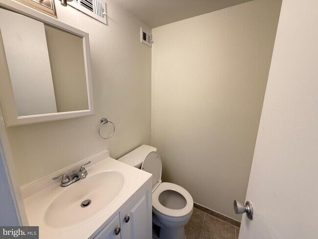 Photo - 5485 Harpers Farm Rd Unidad L6 (00028)