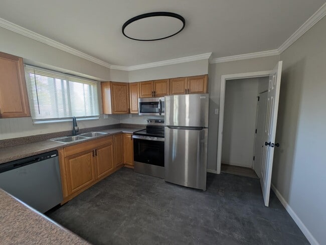 Photo - 630 Gerald Ave