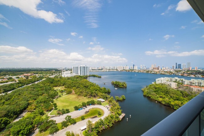 Photo - 16385 Biscayne Blvd Rental