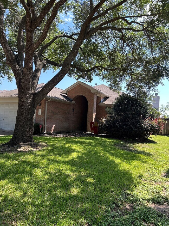 Photo - 14634 Emerald Cypress Ln