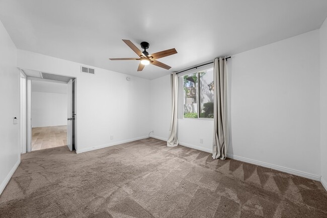 Photo - 4843 Collwood Blvd