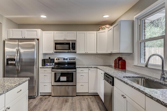 Photo - 2322 Cabin Hill Rd