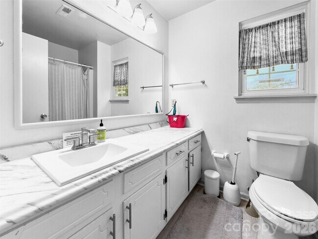 Photo - 10700 Blue Heron Dr
