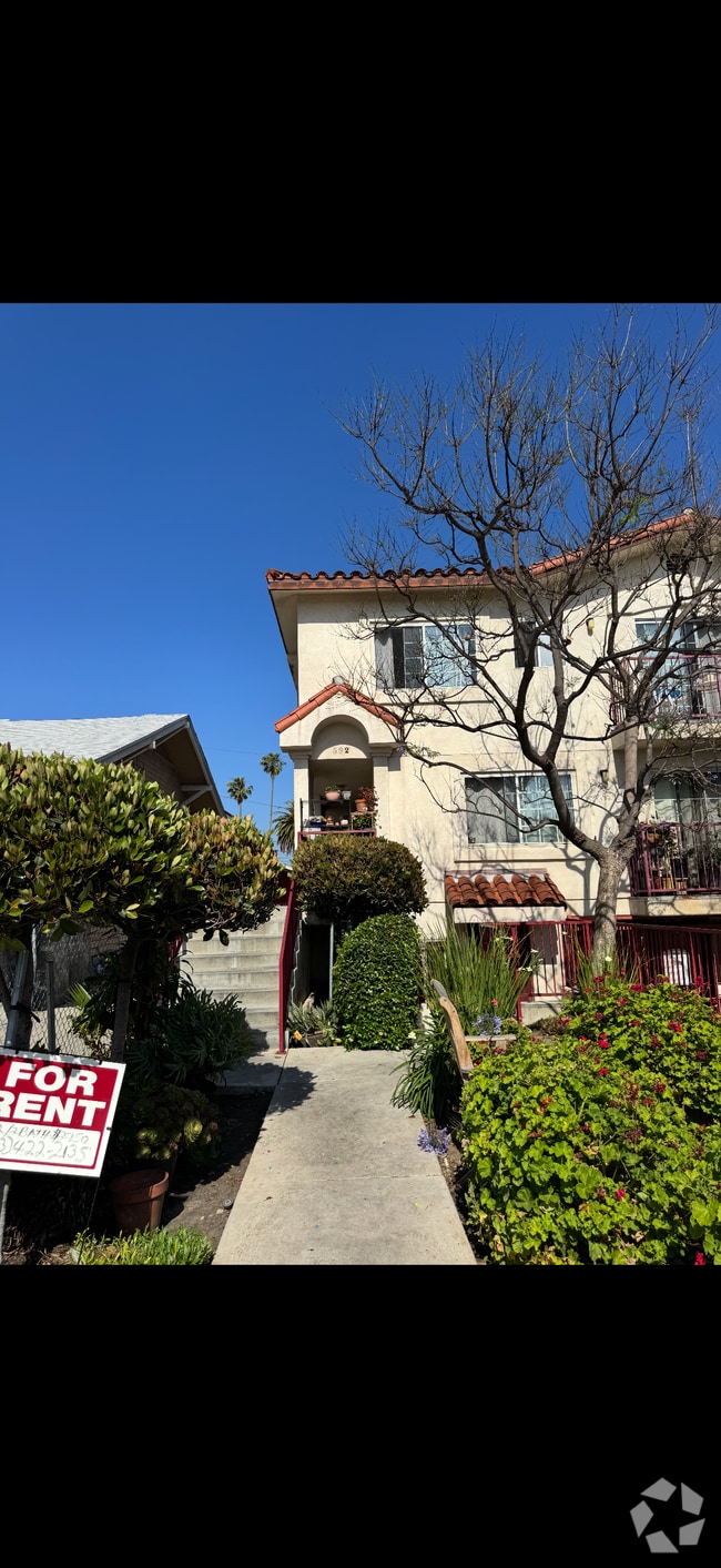 Building Photo - 522 Serrano Ave Rental