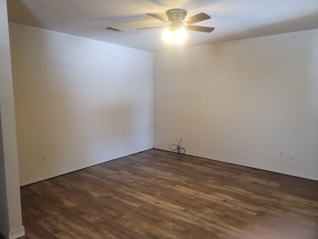 Photo - 1243 Charles Dr