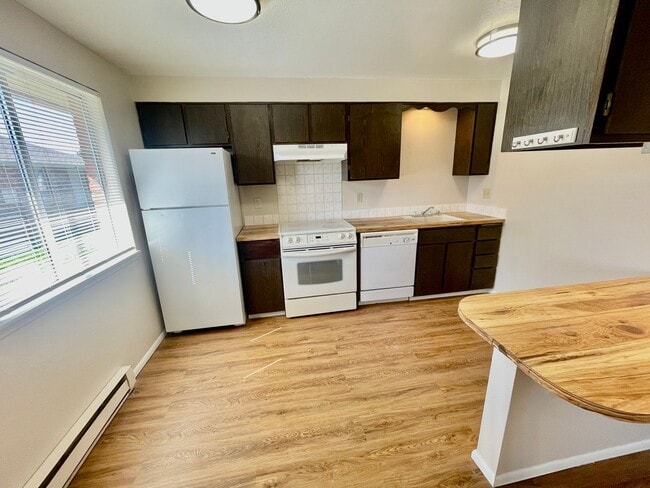 Photo - 5420 N Martin St Unidad 3