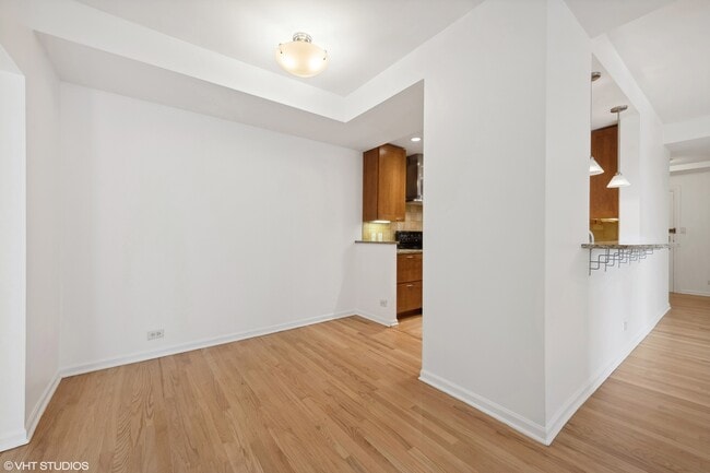 Photo - 2100 N Lincoln Park W Unit 6BN