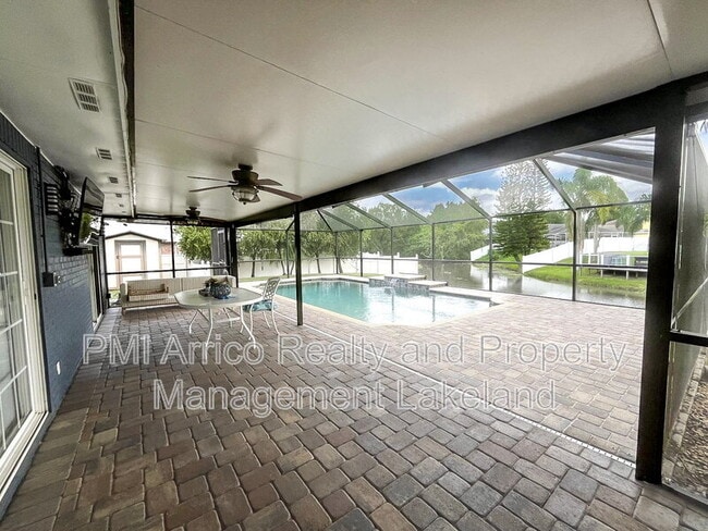 Photo - 1653 Lagoon Pl