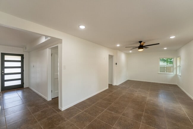 Photo - Hidden Gem | 4 bed 3 bath home in highly sought after Windsor Park!!!