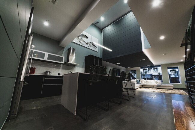 Photo - 331 South St Unit 01