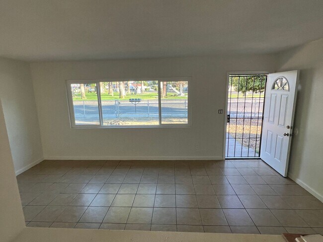 Photo - SEC259 (3) Unit A