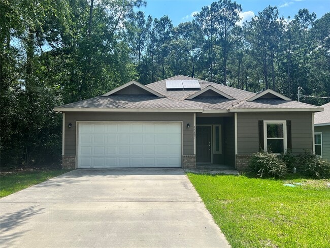 Building Photo - 15887 Pecan Dr