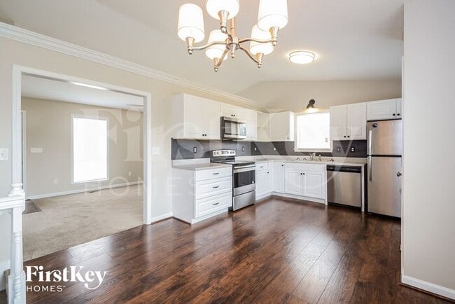 Photo - 1204 Grand Cir