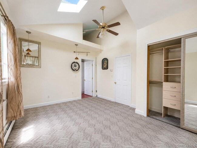 Photo - 18 McLaughlin Dr