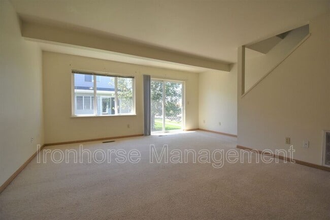 Photo - 2451 Wheeler Dr Unidad D