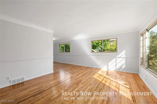 Photo - 15334 Triskett Rd Unidad 2