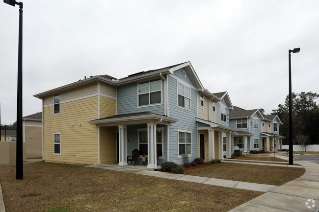 Photo - Palafox Landing