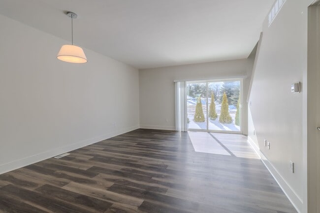 1548 Simsbury St Unit ZO- Simsbury St. 1548-2