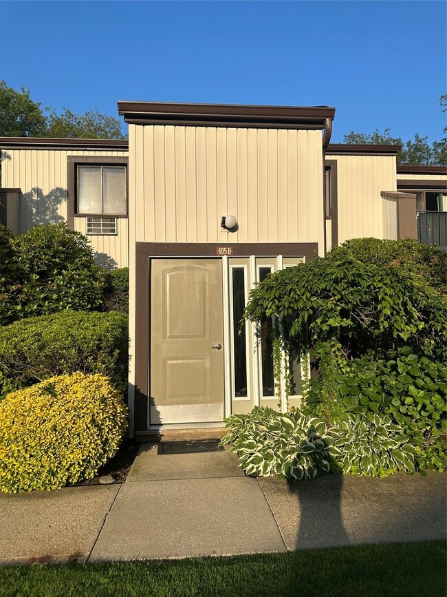 Building Photo - 105 Richmond Blvd Unit 2B Rental