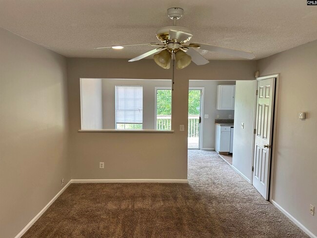 Photo - 122 Curvewood Rd