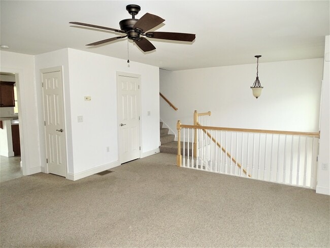 Photo - 766 Oak Leaf Ln
