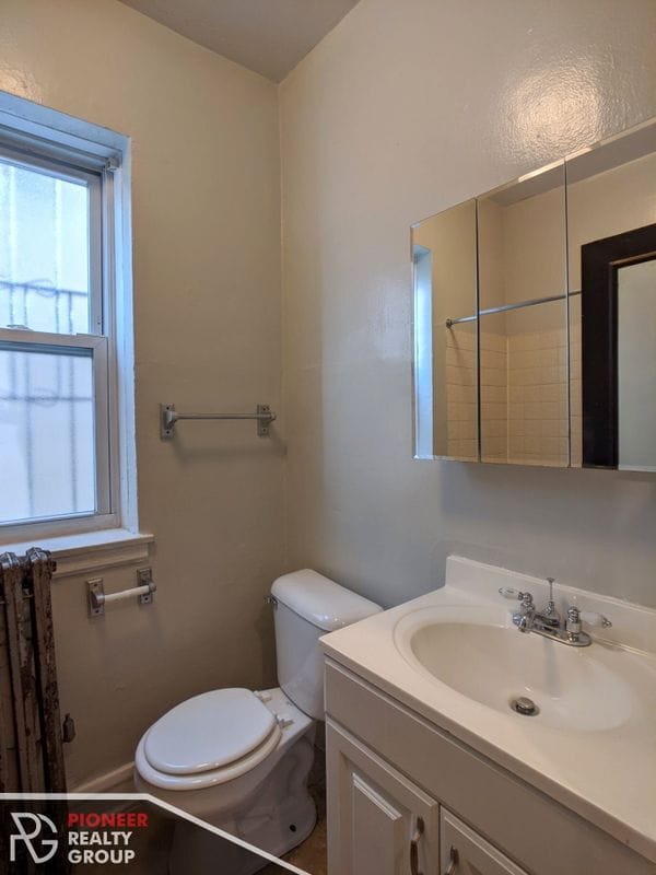 Photo - 2827 N Burling St Unit 102