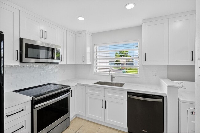 Photo - 10366 SW 208th Ln