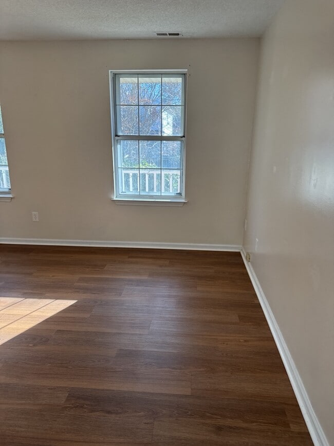 family room - 5324 Pandoria Ave