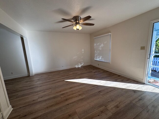 Photo - 58 Morgan Ln