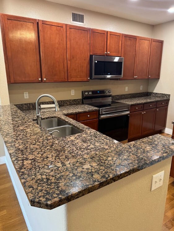 9059 E Panorama Cir