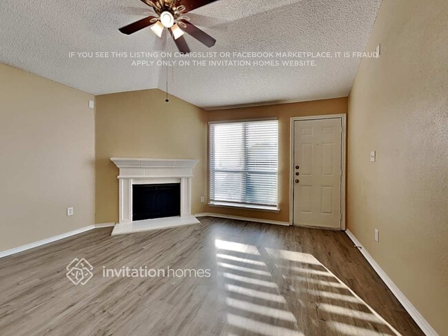 Photo - 10648 Shadywood Dr