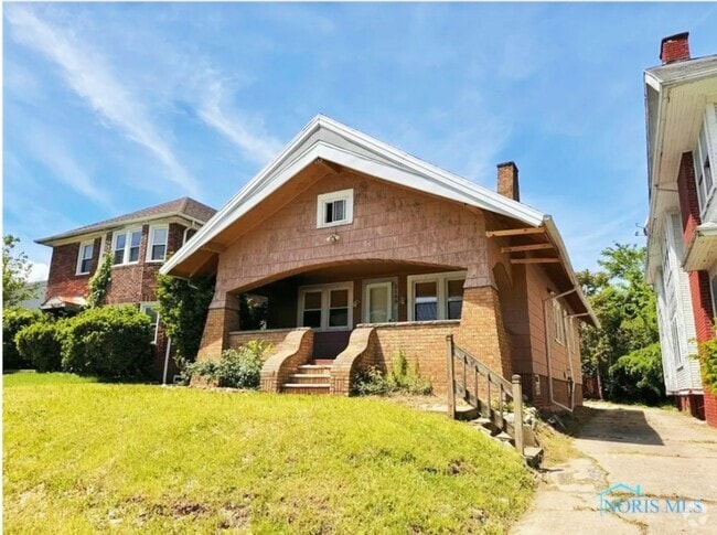 Building Photo - 2149 Alvin St Rental